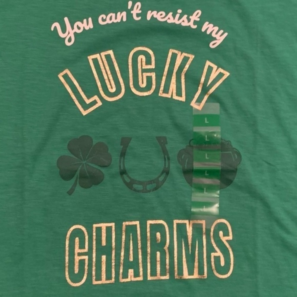 St. Patrick’s Day Lucky charms tee  green shamrock pot of gold tee nwt large - Picture 3 of 6
